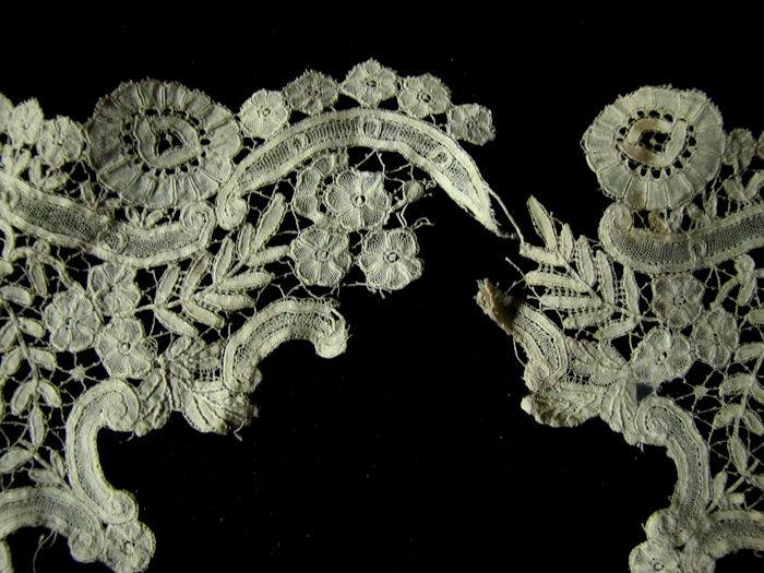 ends apart antique handmade Belgian lace collar