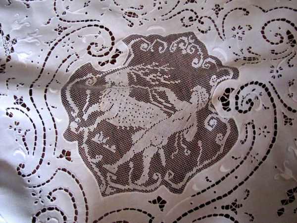 close up 3 vintage banquet tablecloth handmade figural lace and embroidery