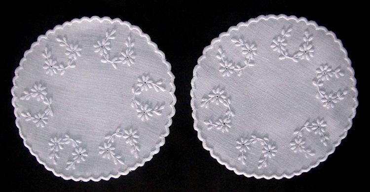 pair vintage white linen doilies hand embroidered daisies
