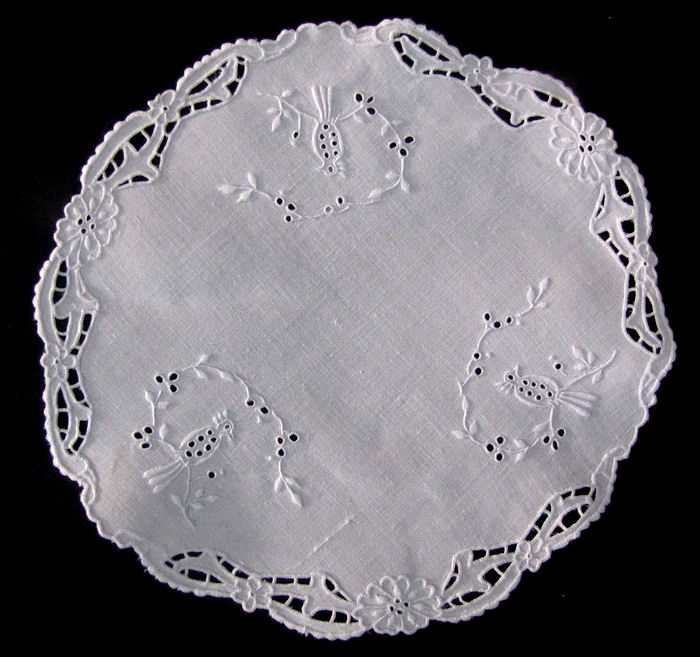 vintage white linen doily handmade figural lace whitework