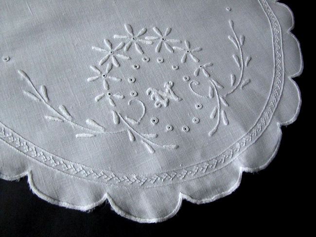 close up vintage antique table runner dresser scarf white linen handmade lace monogrammed N