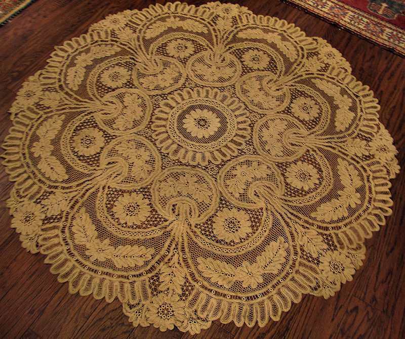 vintage antique handmade round battenberg lace tablecloth