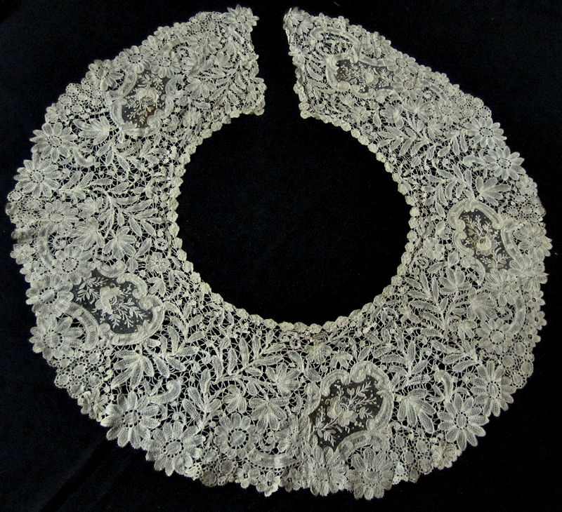 victorian antique brussels and point de venise collar