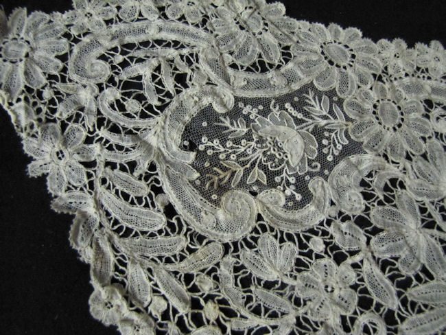 close-up holes antique victorian point de venise lace collar insert