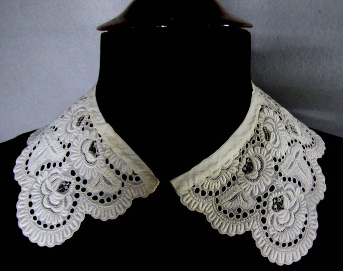 vintage antique victorian lace collar Ayrshire whitework
