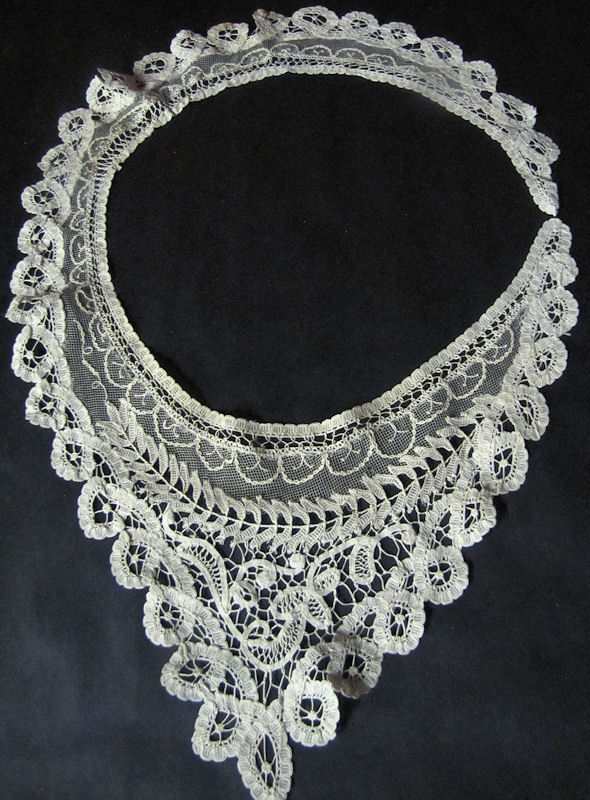 vintage victorian antique Brussels lace collar