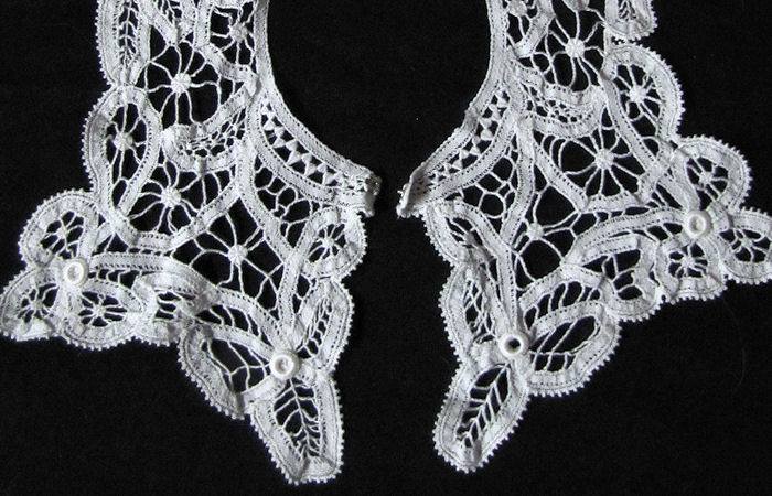 close up 2 vintage antique handmade Battenberg lace collar