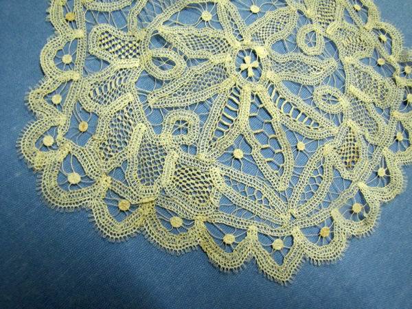 close up vintage antique Victorian handmade needle lace collar