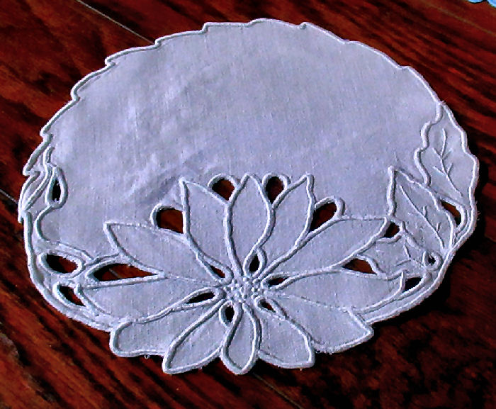 vintage  antique handmade lace doily water lily
