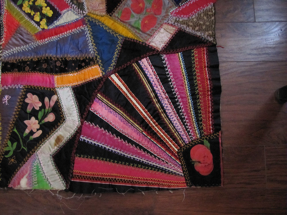close up 3 vintage antique bedspread quilt handmade