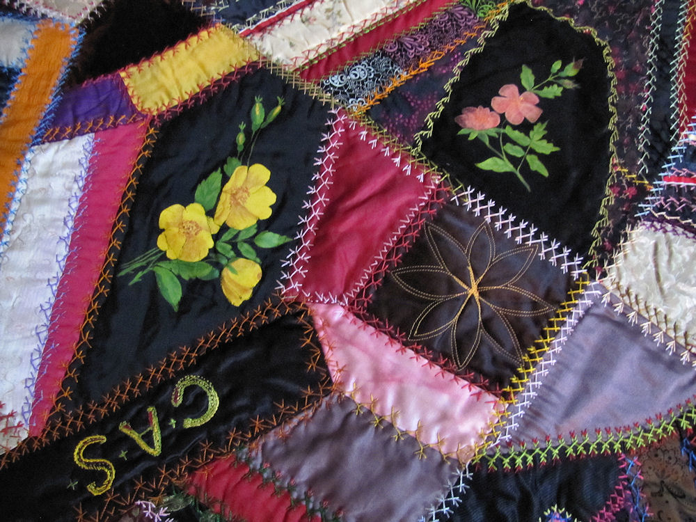 close up 4 vintage antique bedspread quilt handmade