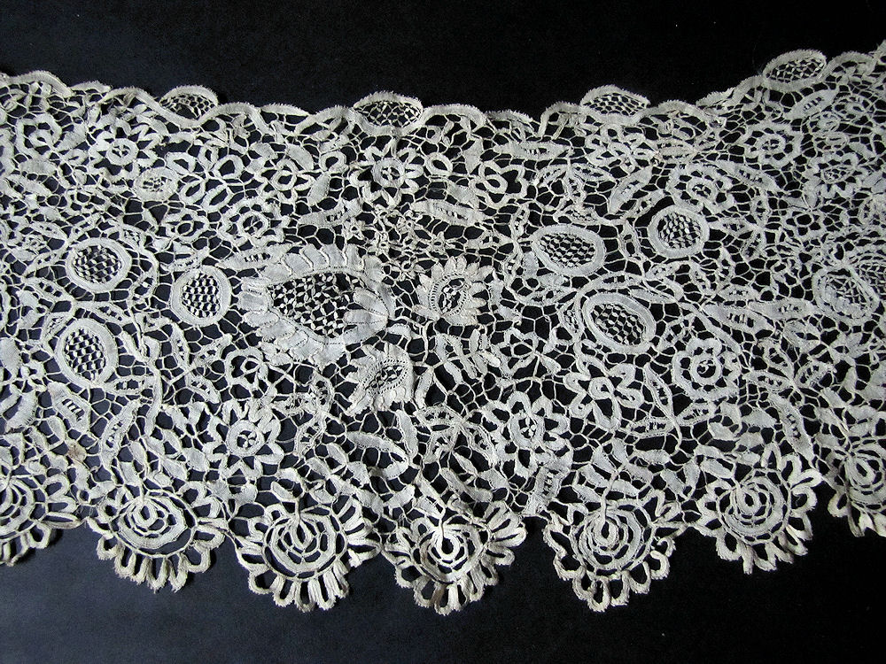 close up 3 vintage antique handmade lace collar