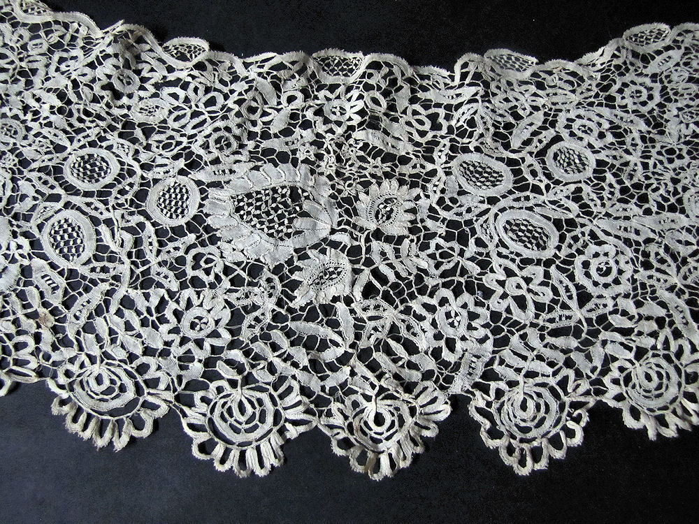 close up 6 vintage antique handmade lace collar