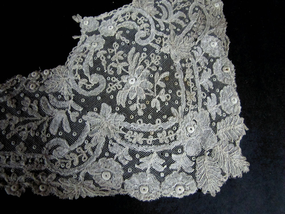 closse up vintage antique lace border for wedding hankie