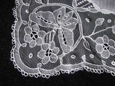vintage carrrickmacross lace wedding hanky close up 2