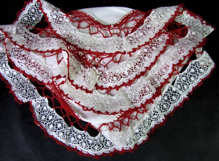 vintage antique valentine hanky Irish linen handmade lace