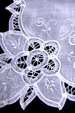 vintage antique wedding brides hanky handmade Battenberg lace