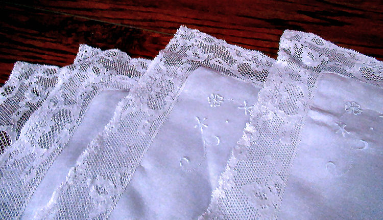vintage  antique handmade placemats Point de Paris lace whitework