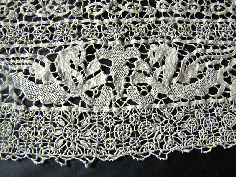 close up 2 vintage antique placemats and table runners handmade figural lace set