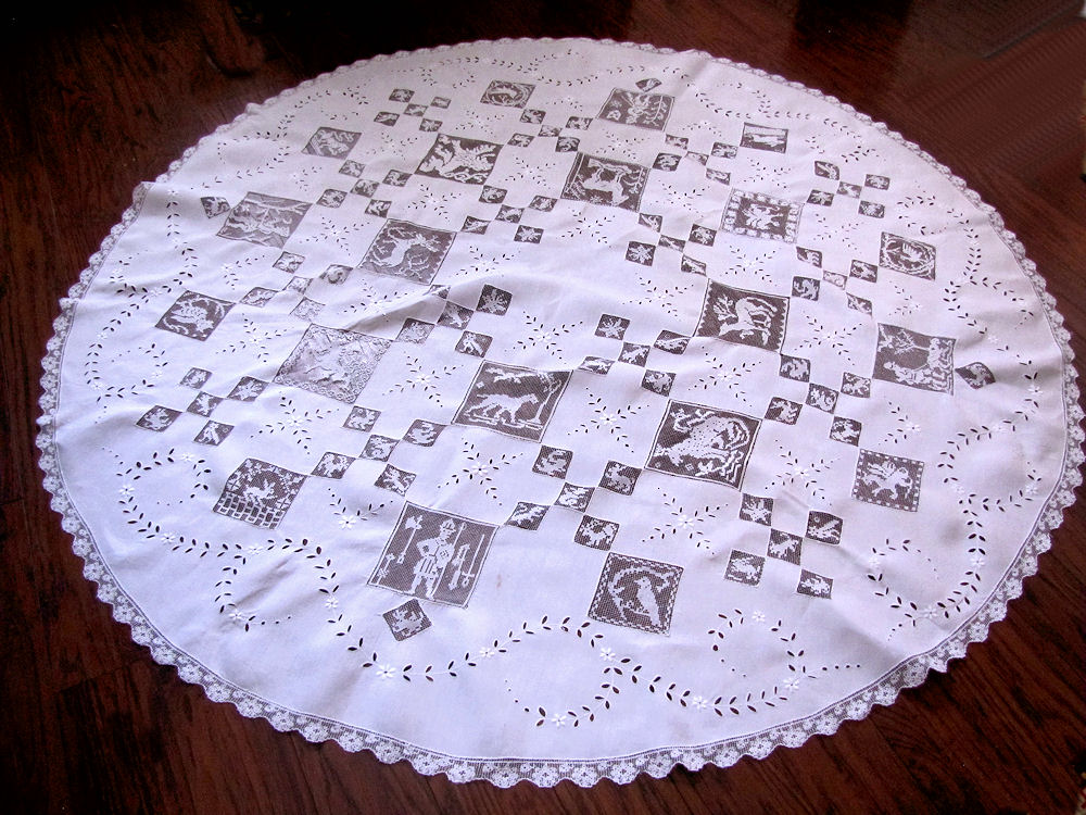 vintage  antique handmade figural lace tablecloth with whitework embroidery