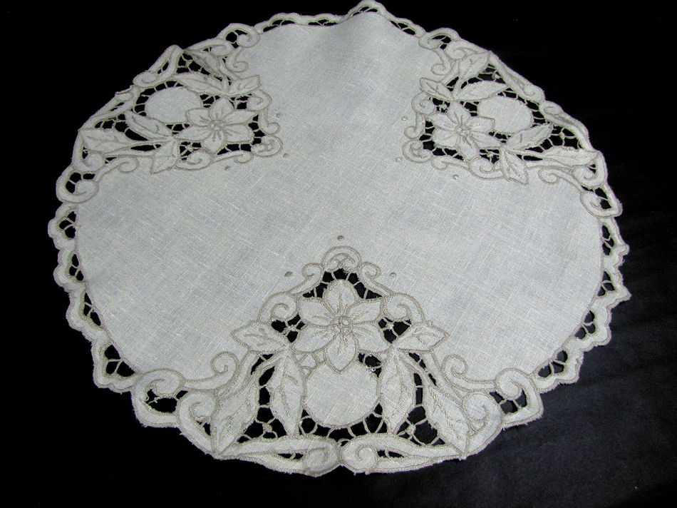 vintage antique table topper handmade cutwork lace